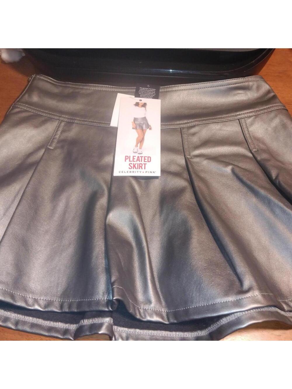 NWT Celebrity Pink Women's Black and Grey Skirt